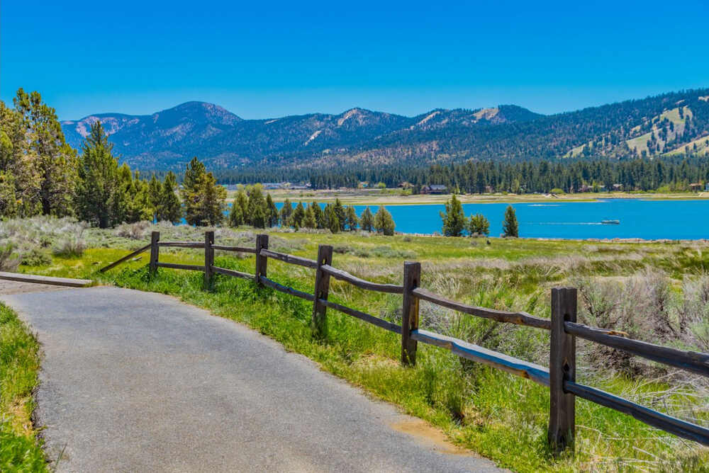 beautiful summer afternoon at Big Bear Lake inside the San Bernardino National Forest