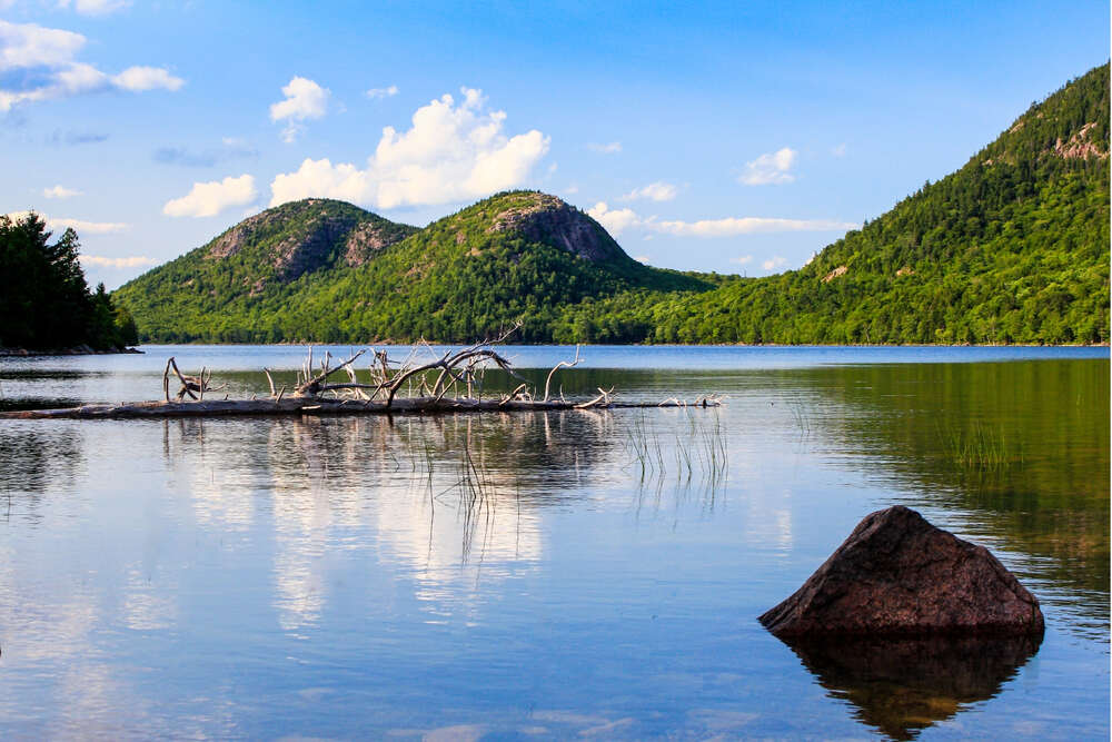 crystal clear waters of Jordan Pond